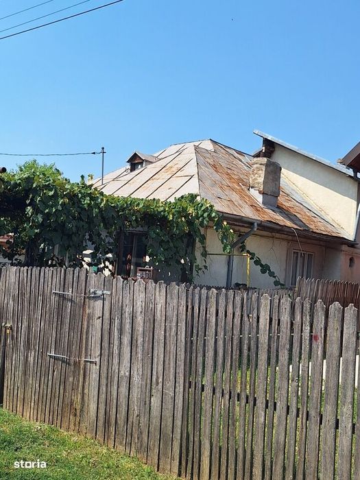 Casa Ghirdoveni, Dambovita
