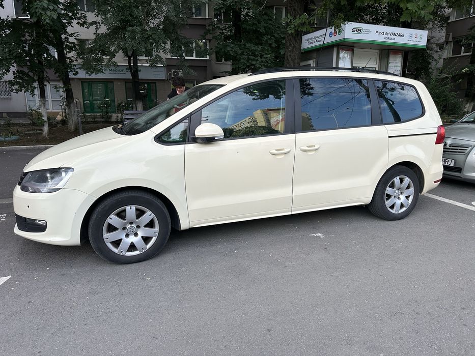 VOLKSWAGEN Sharan