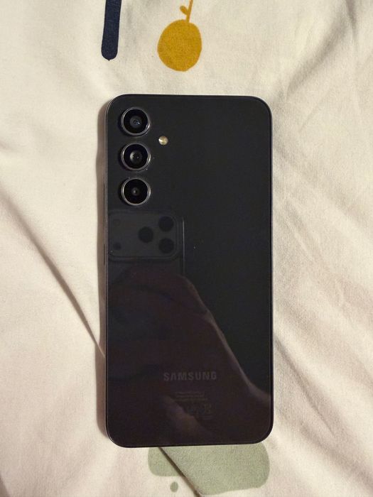 Samsung a54 5G 128gb със счупен лед дисплей