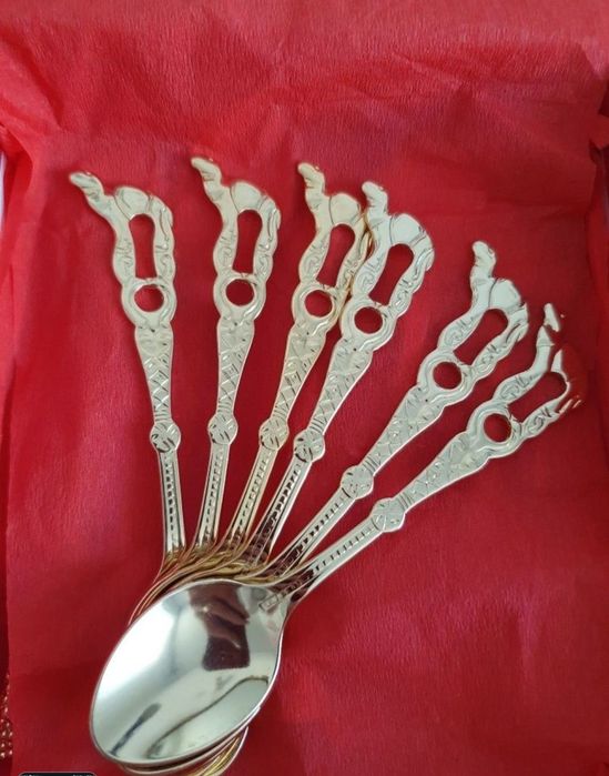 Lingurițe placate cu aur