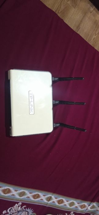 Продается роутер tplink
