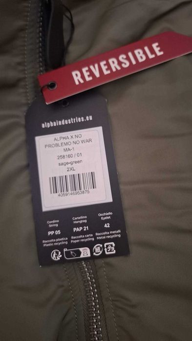 Geaca Alphaindustries noua cu eticheta marimea 2xl