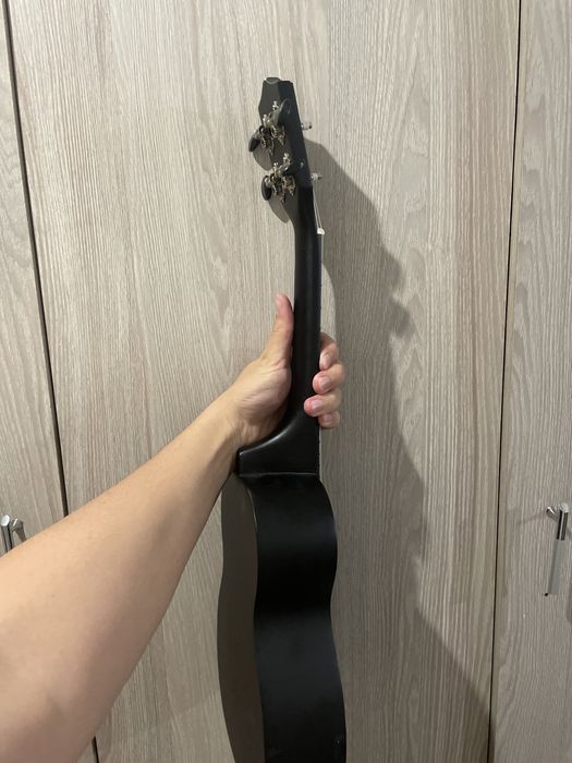 Укулеле сопрано продаю