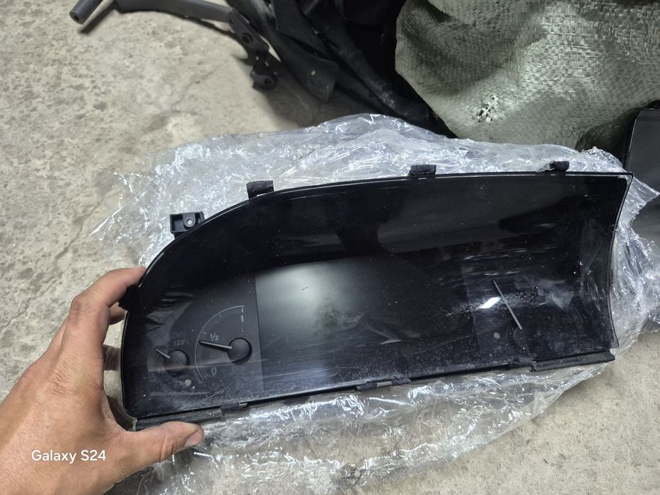 Щиток приборов Mercedes w221