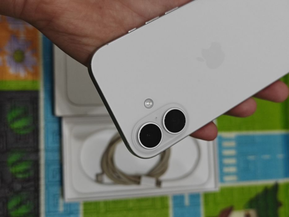 iPhone 16 128Gb без ремонта