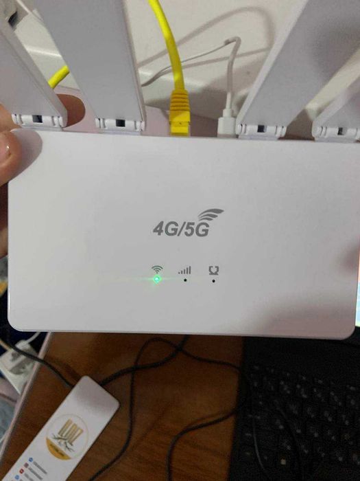 simsiz wifi sim karta bilan ishlaydi. Sim karta si ham sotiladi yonida