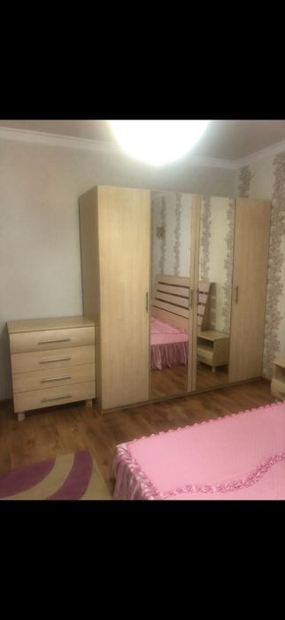 Продам спальний гарнитур