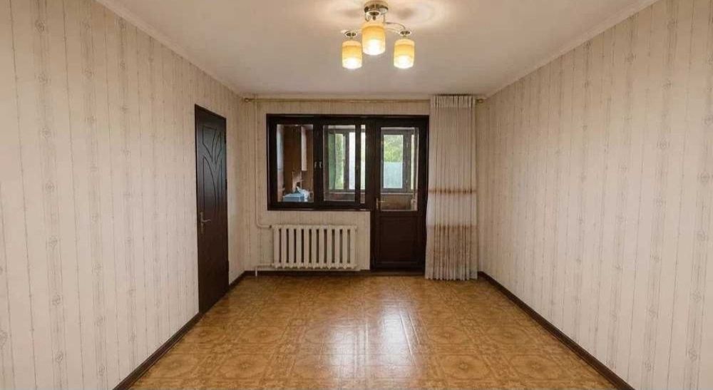 Продаю 3/2/4, кирпич, болкон 2×6, Академ городок!