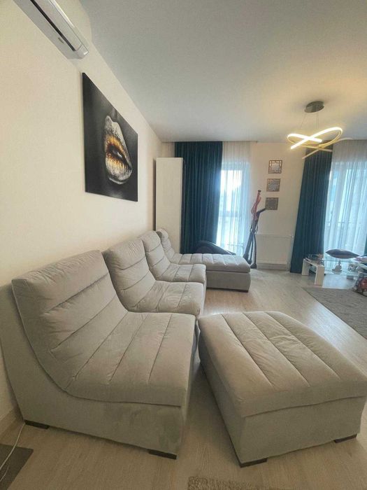 Canapea modulara,  din perne realizate dintr-un mix de puf de gasca, 285 x 170 cm.,  utilizat stare foarte buna