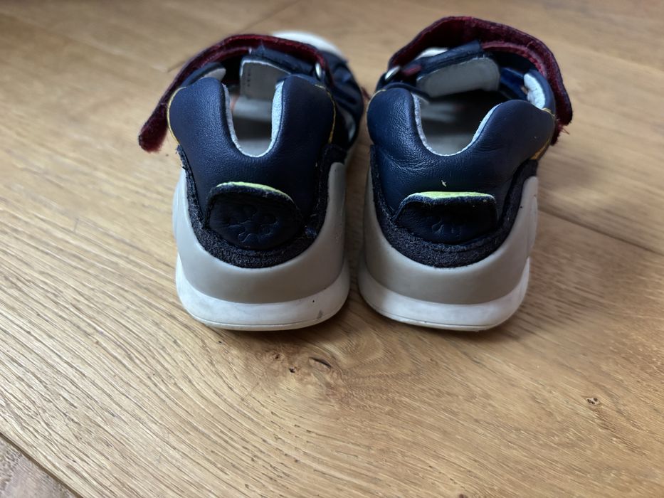 Sandale biomecanics nr 24