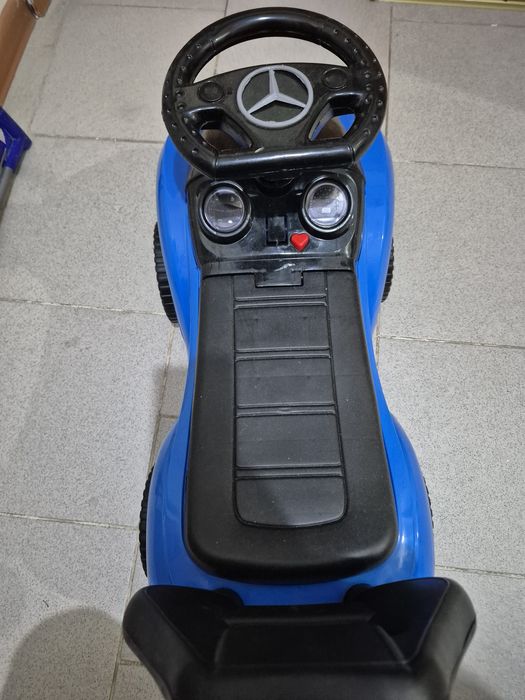 Машинка детская, каталка.