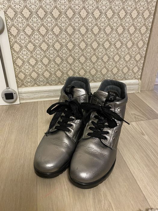 Ботинки 36-37 размер