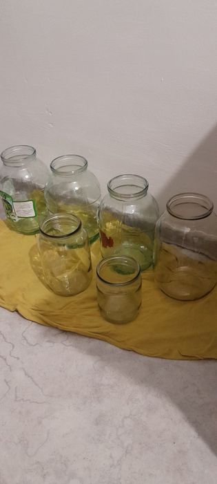 Продам банки 2 литровые
