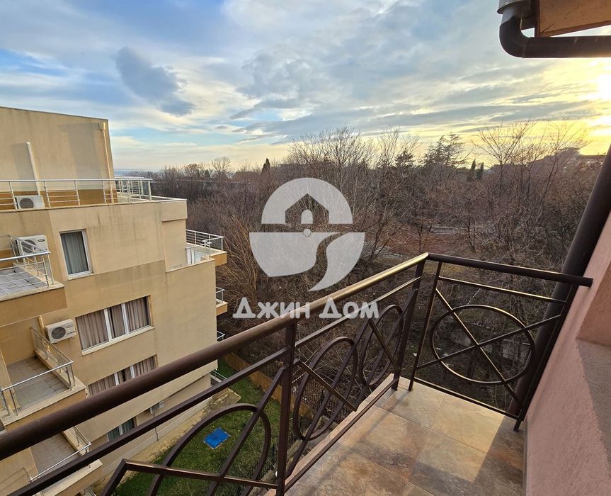 Продава се Четиристаен апартамент в с. Равда, Област Бургас - 128 кв.м за 1055 €/кв.м - Снимка #9