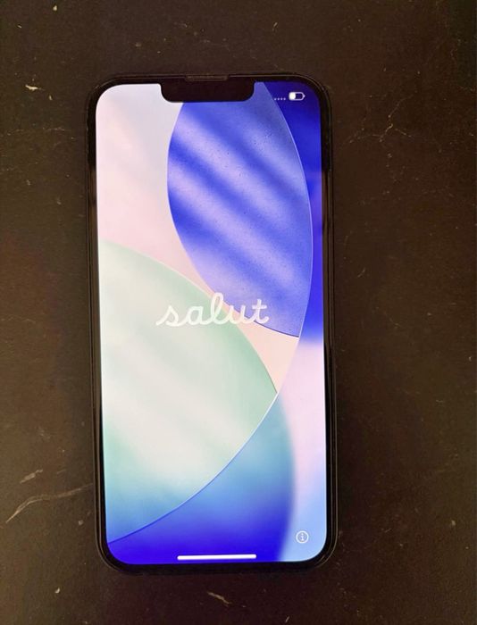 Vand iphone 13 folosit