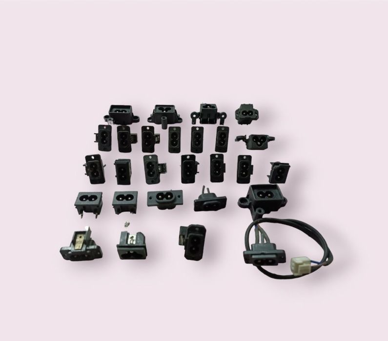 Различные кнопки и разъёмы