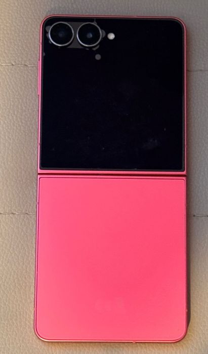 Schimb Samsung Galaxy  Z Flip 7 CoralRed 12GB RAM 512 GB