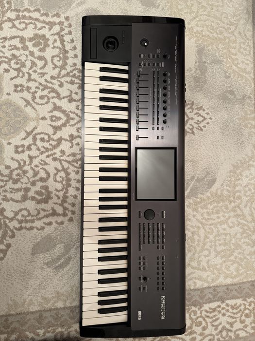 Korg kronos 1 61