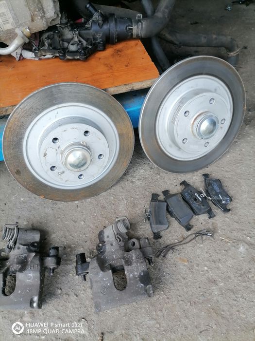 Discuri spate Laguna 3 noi
