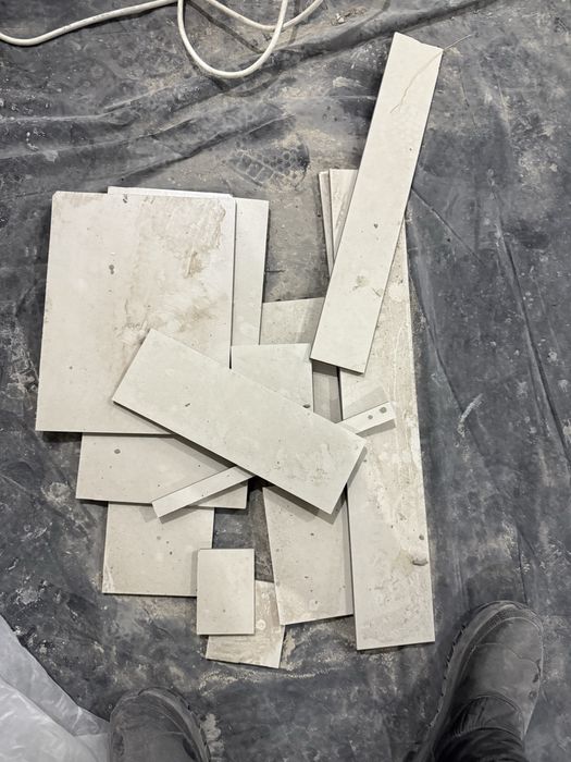 Отдам обрезки керамогранита