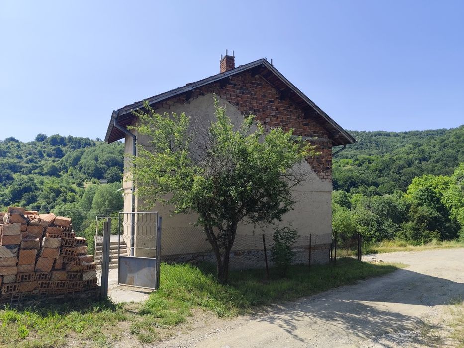 Продава се Къща в с. Пищане, Област София-област - 129 кв.м за 481 €/кв.м - Снимка #4