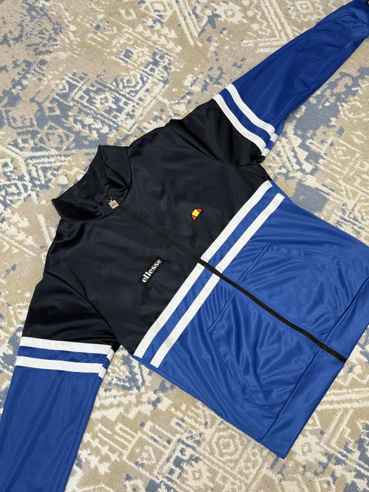 Олипийка ellesse - подробности в описании