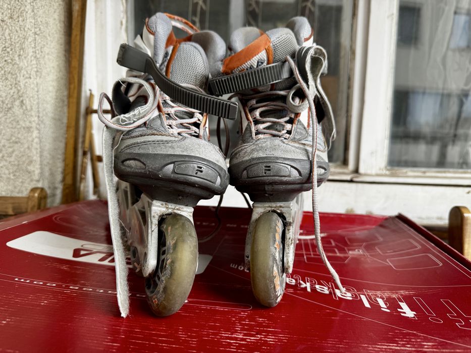 Vând role Fila și echipament de protecție