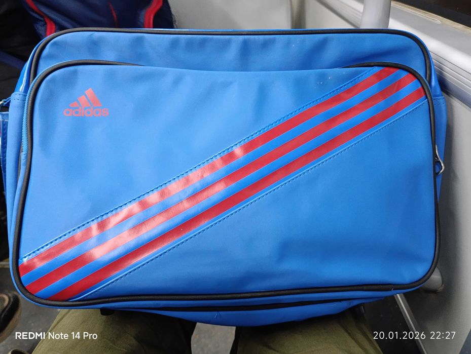Чанта ADIDAS !!!НОВА!!!