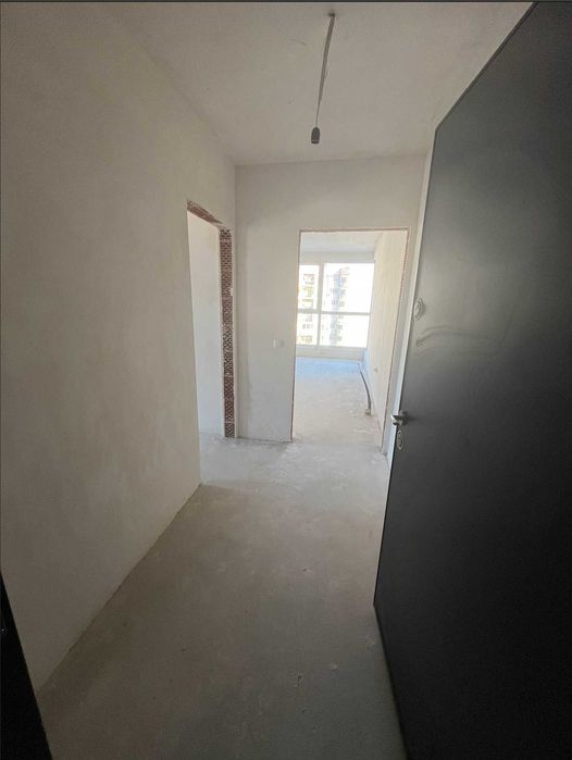 Продава се Двустаен апартамент в София, Връбница 2 - 70 кв.м за 1972 €/кв.м - Снимка #1