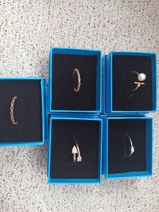 Inele de argint și argint suflat cu aur.