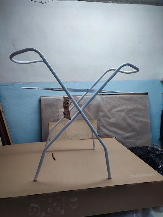 Продам подставку под ванночку