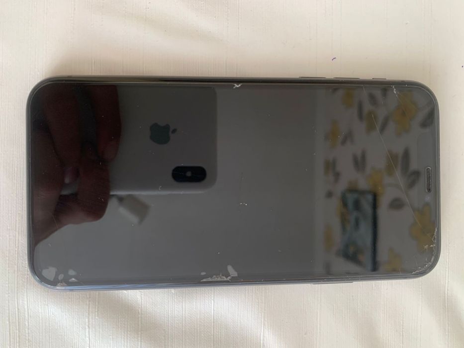 Продам iPhone 11 128GB 79% акум
