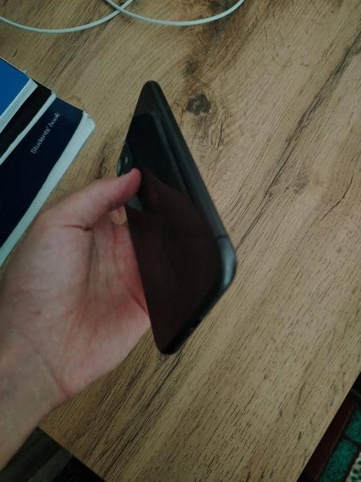 iPhone 11 sotiladi