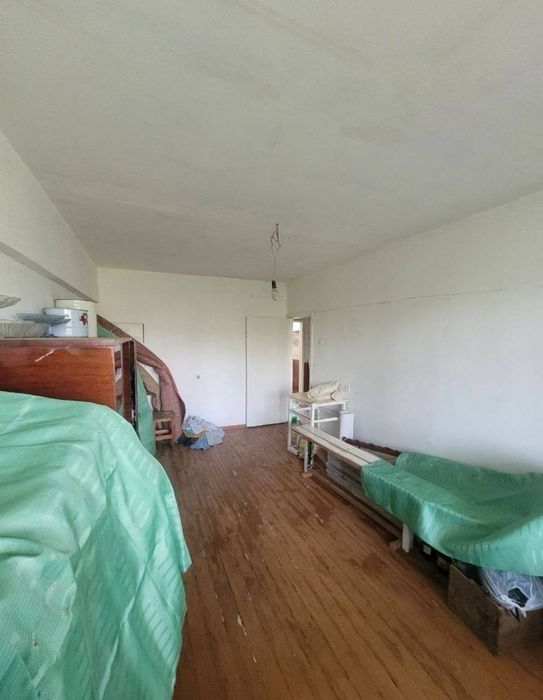 Ц6 очень срочно Жк Казахстан квартира 3х комнатная не торцевая Пустая