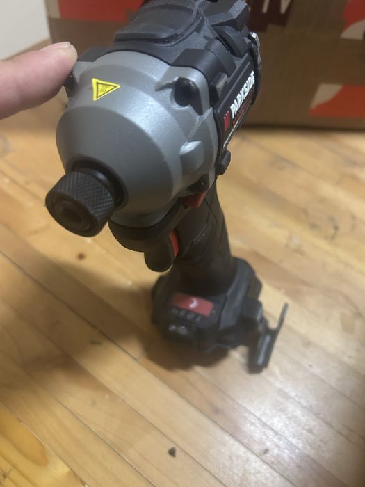 Bormasina impact 20v parksaide