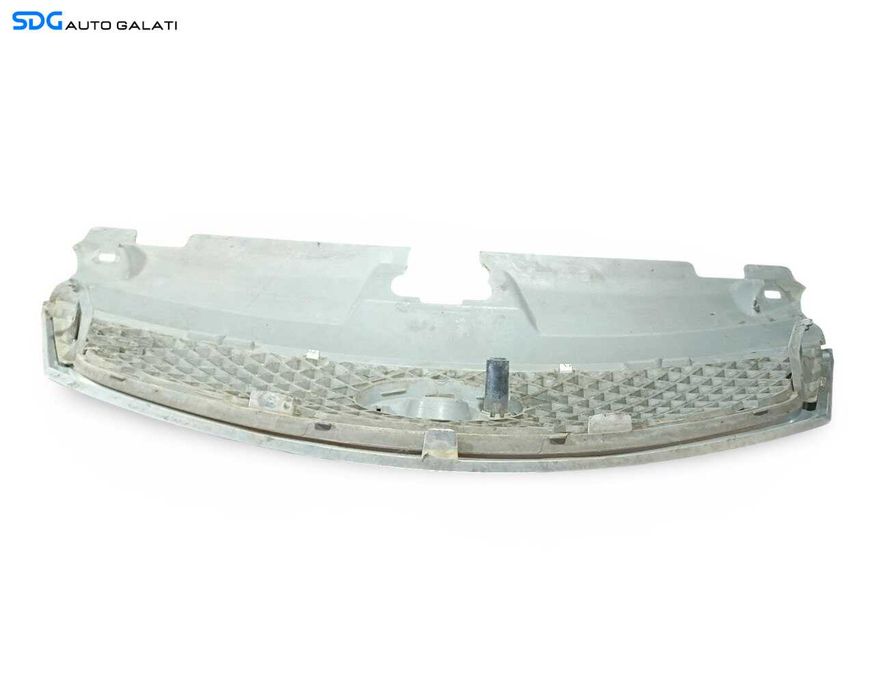 Grila Centrala cu Sigla Emblema Bara Spoiler Fata Ford Mondeo MK 3 2000 - 2007 Cod 3S71-8A100-BC, 3S718A100BC, 3S7X8A133BA, 3S7X-8A133-BA [LR6019]