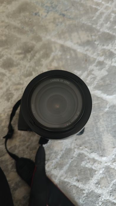 Canon 7 D yangi kata abektivi bilan 1800 dona rasm olingan