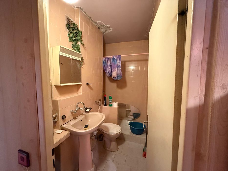 Продава се Четиристаен апартамент в Стара Загора, Три чучура - юг - 75 кв.м за 1014 €/кв.м - Снимка #12