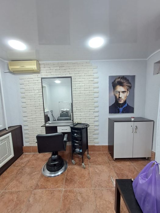 сдам кресло парикмахеру