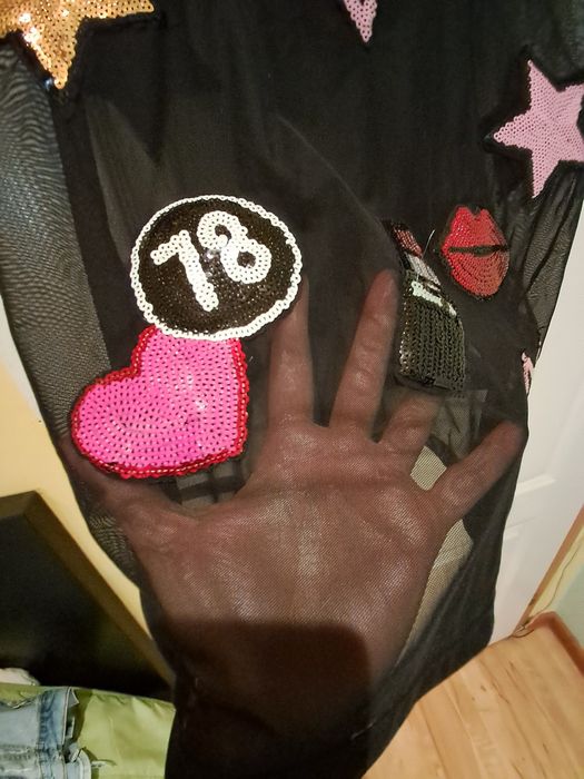 Маркови  рокли       .