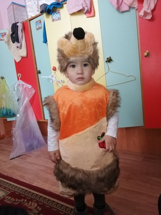 Продам новогодние костюмы