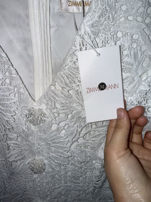 Продам новое платье