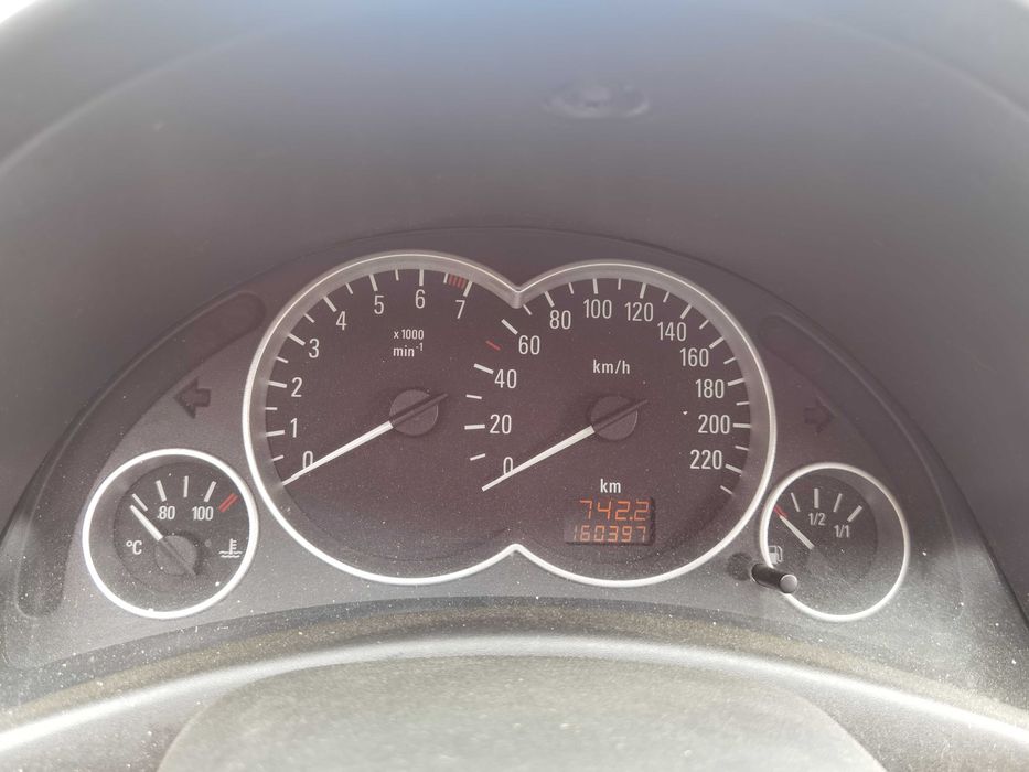Opel corsa c 2003 1.0
