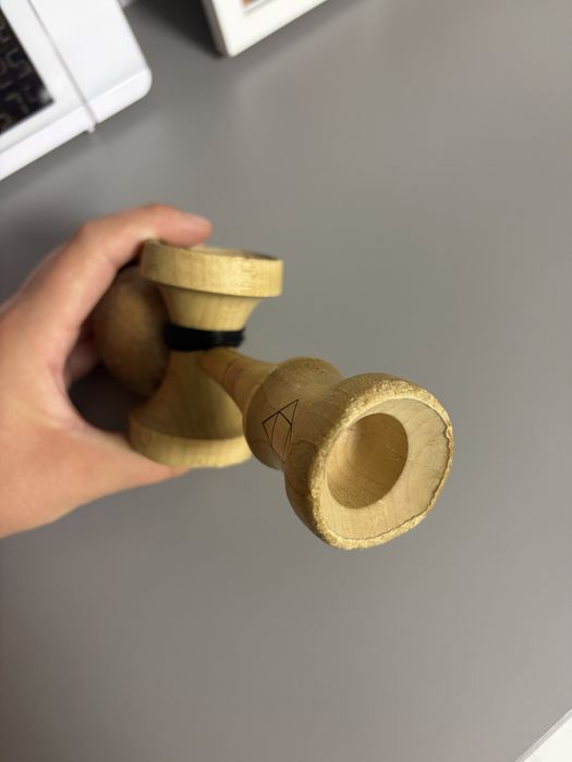 Kendama ken lotus element rainbow+ tama miguel pink