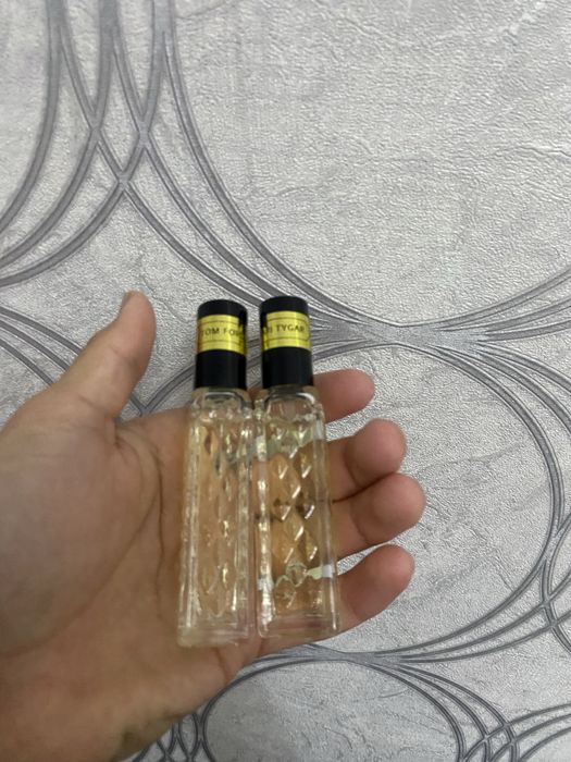 Парфюм сатылады 3еуы 10к