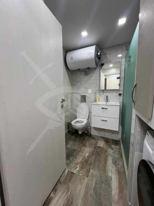 Дава се под наем Двустаен апартамент в Варна, Цветен квартал - 70 кв.м за 600 € - Снимка #4