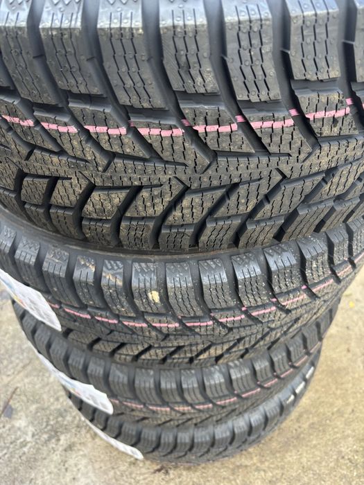 Anvelope iarna Nokian Snowproof 225 55 17C