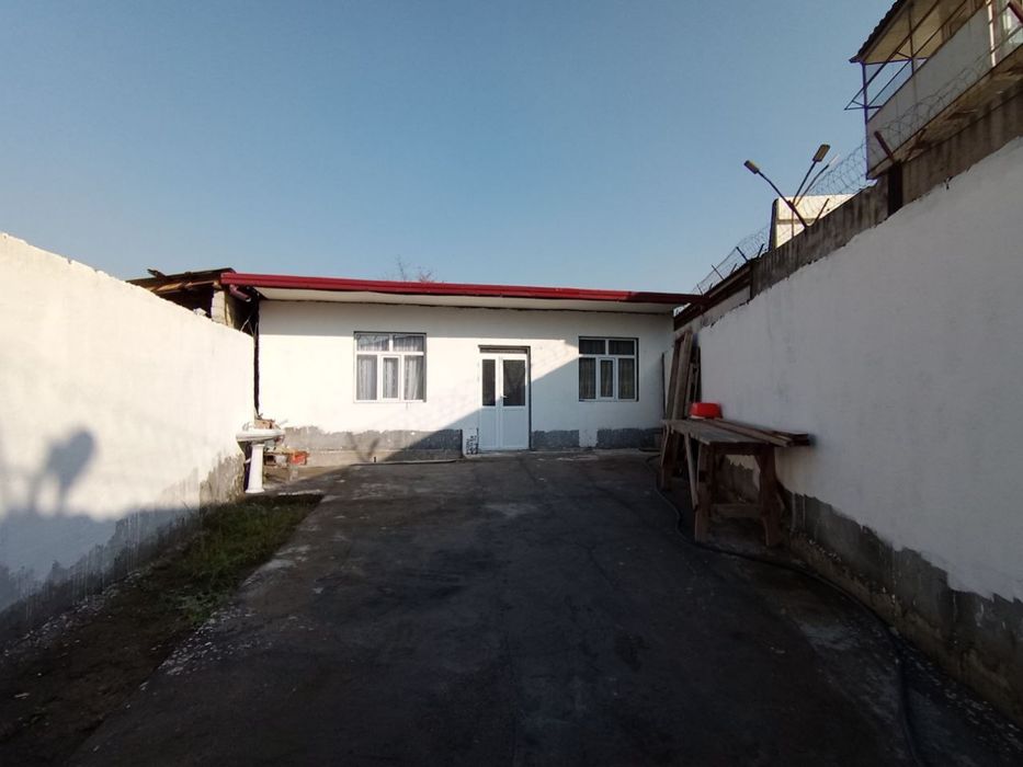 Янги ховли сотилади