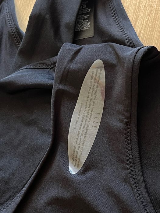 Долнище на бански