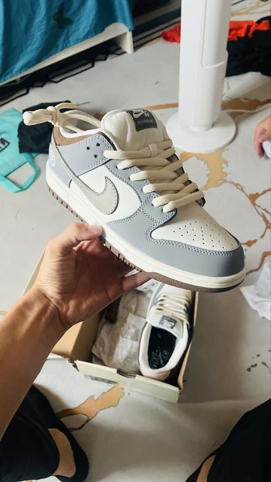 Nike кросы продам